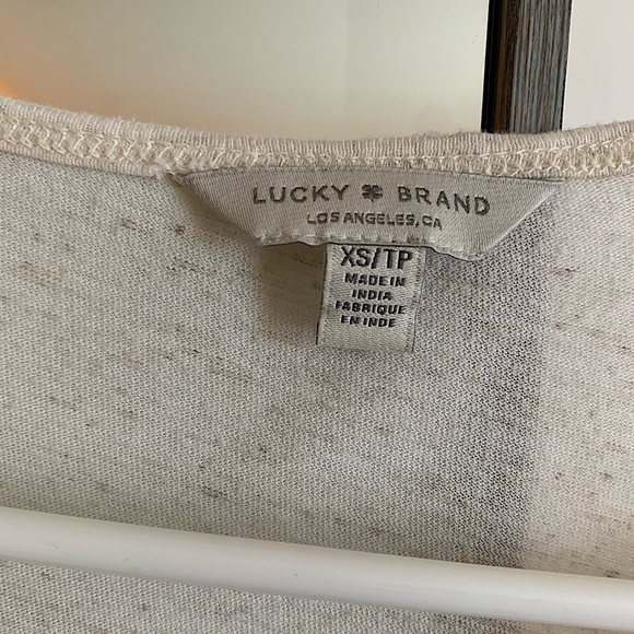 Lucky Brand Women’s Short Sleeve Cream Lace V Neck Tee Size Extra Small - Picture 4 of 4